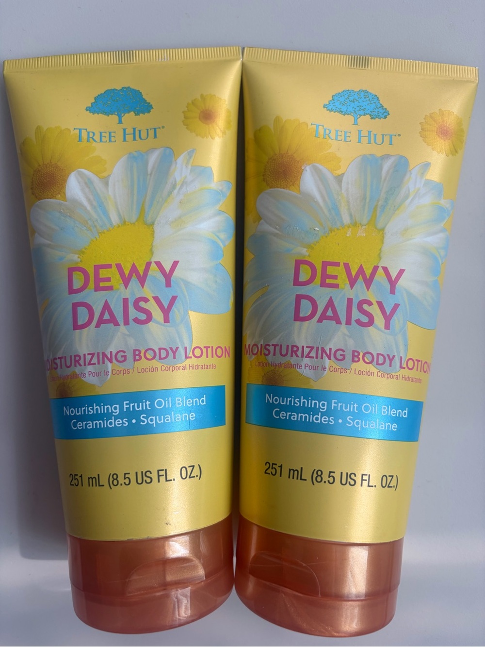 (2) Tree Hut Dewy Daisy Moisturizing Body Lotion 8.5oz each